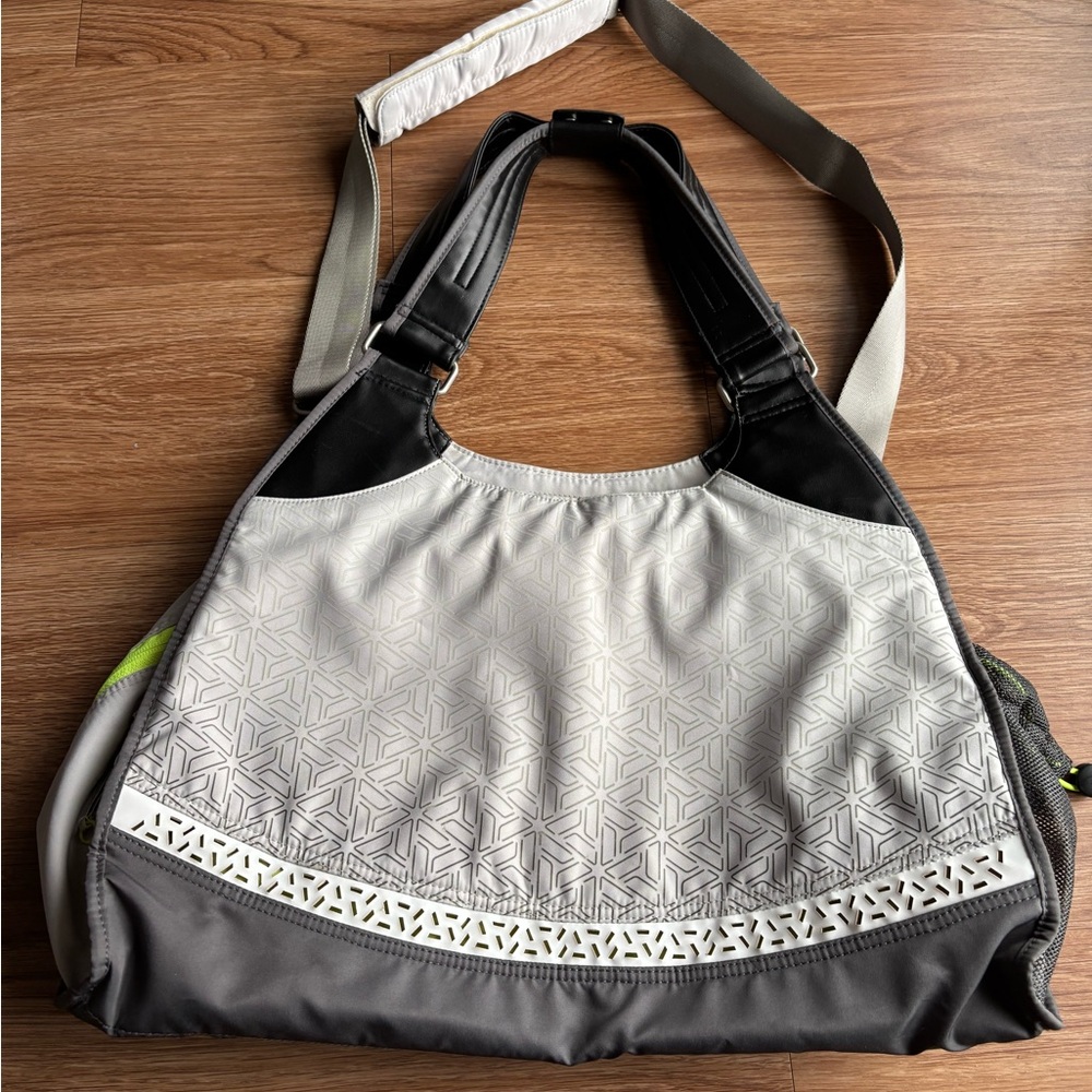 Running Room Elegant Black and Gray Women's Gym Bag